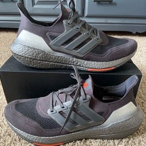 Adidas Ultraboost 21